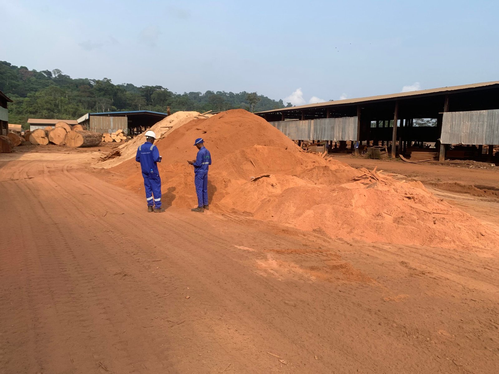 Construction de bâtiments et routes divers